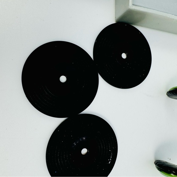 Barbie My Scene My Club DJ Booth Replacement Pieces Headphones Mixer Records TV - Picture 8 of 8